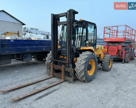 Жовтий ЖЦБ 930, об'ємом двигуна 4.4 л та пробігом 0 тис. км за 25755 $, фото 5 на Automoto.ua