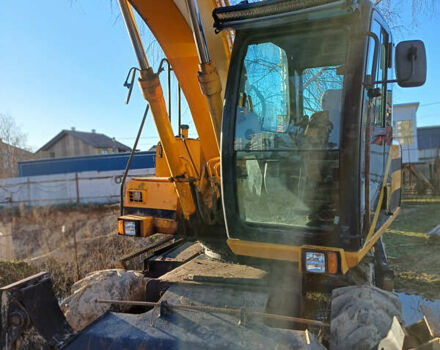 Жовтий ЖЦБ ЖС 130, об'ємом двигуна 4.4 л та пробігом 15 тис. км за 34400 $, фото 4 на Automoto.ua