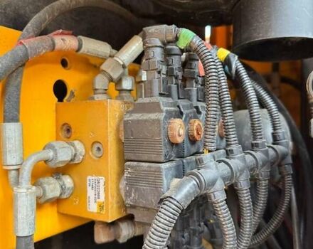 Желтый ЖЦБ ЖС 175, объемом двигателя 5.19 л и пробегом 980 тыс. км за 65117 $, фото 36 на Automoto.ua