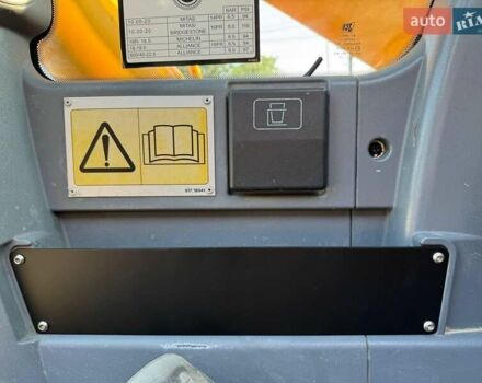 Желтый ЖЦБ ЖС 175, объемом двигателя 5.19 л и пробегом 980 тыс. км за 65117 $, фото 58 на Automoto.ua