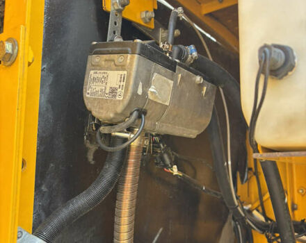 ЖЦБ ЖС 200 2012 у Львові на Automoto.ua ЖЦБ ЖС 200, об'ємом двигуна 0 л та пробігом 8 тис. км за 55257 $, фото 9 на Automoto.ua