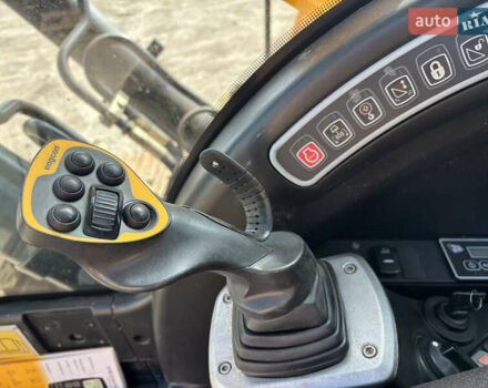 ЖЦБ ЖС 200 2012 у Львові на Automoto.ua ЖЦБ ЖС 200, об'ємом двигуна 0 л та пробігом 8 тис. км за 55257 $, фото 29 на Automoto.ua