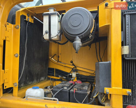 ЖЦБ ЖС 220, объемом двигателя 0 л и пробегом 8 тыс. км за 64262 $, фото 7 на Automoto.ua