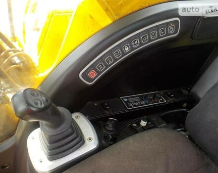 Желтый ЖЦБ ЖС 220, объемом двигателя 4.8 л и пробегом 6 тыс. км за 55333 $, фото 18 на Automoto.ua