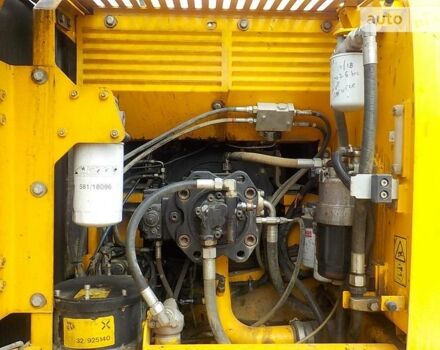 Жовтий ЖЦБ ЖС 220, об'ємом двигуна 4.8 л та пробігом 6 тис. км за 55333 $, фото 9 на Automoto.ua