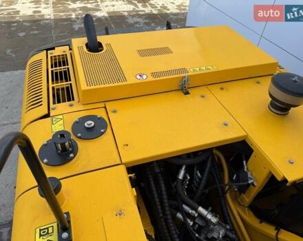 ЖЦБ JS 205, об'ємом двигуна 0 л та пробігом 1 тис. км за 123761 $, фото 3 на Automoto.ua