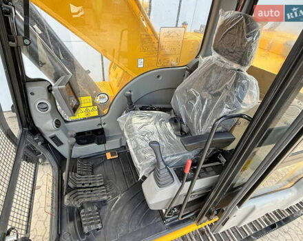 ЖЦБ JS 205, об'ємом двигуна 0 л та пробігом 1 тис. км за 123761 $, фото 13 на Automoto.ua