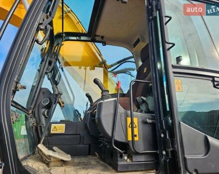 ЖЦБ JS 220LC, об'ємом двигуна 0 л та пробігом 8 тис. км за 64870 $, фото 4 на Automoto.ua