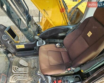 ЖЦБ JS 220LC, об'ємом двигуна 0 л та пробігом 8 тис. км за 64870 $, фото 3 на Automoto.ua