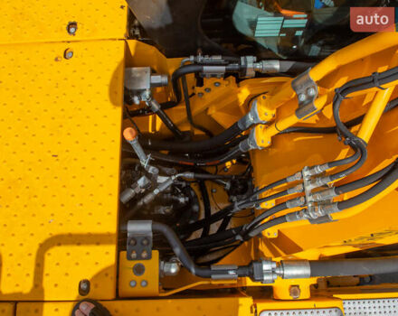 ЖЦБ JS 220LC, об'ємом двигуна 0 л та пробігом 0 тис. км за 115386 $, фото 10 на Automoto.ua