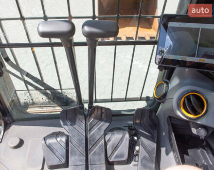 ЖЦБ JS 220LC, об'ємом двигуна 0 л та пробігом 0 тис. км за 115386 $, фото 26 на Automoto.ua