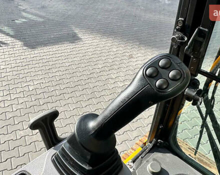 ЖЦБ JS 220LC, об'ємом двигуна 0 л та пробігом 0 тис. км за 114837 $, фото 15 на Automoto.ua