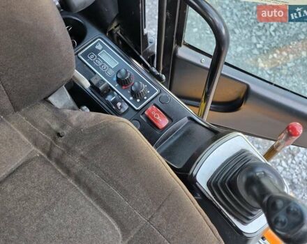Жовтий ЖЦБ JS 220LC, об'ємом двигуна 4.8 л та пробігом 0 тис. км за 51900 $, фото 6 на Automoto.ua