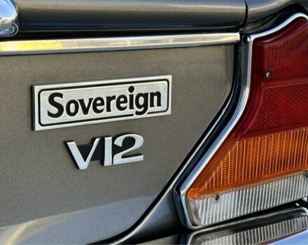 Сірий Ягуар Даймлер, об'ємом двигуна 5.3 л та пробігом 86 тис. км за 19999 $, фото 10 на Automoto.ua