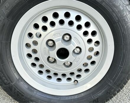 Сірий Ягуар Даймлер, об'ємом двигуна 5.3 л та пробігом 86 тис. км за 19999 $, фото 12 на Automoto.ua