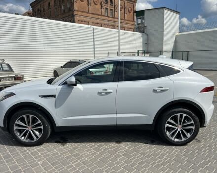 Белый Ягуар E-Pace, объемом двигателя 2 л и пробегом 185 тыс. км за 17600 $, фото 3 на Automoto.ua