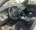 Белый Ягуар E-Pace, объемом двигателя 2 л и пробегом 185 тыс. км за 17600 $, фото 12 на Automoto.ua