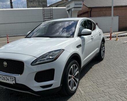 Белый Ягуар E-Pace, объемом двигателя 2 л и пробегом 185 тыс. км за 17600 $, фото 2 на Automoto.ua