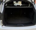 Белый Ягуар E-Pace, объемом двигателя 2 л и пробегом 77 тыс. км за 25000 $, фото 16 на Automoto.ua