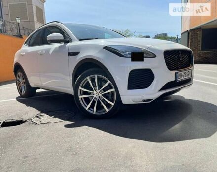 Белый Ягуар E-Pace, объемом двигателя 2 л и пробегом 37 тыс. км за 30600 $, фото 6 на Automoto.ua