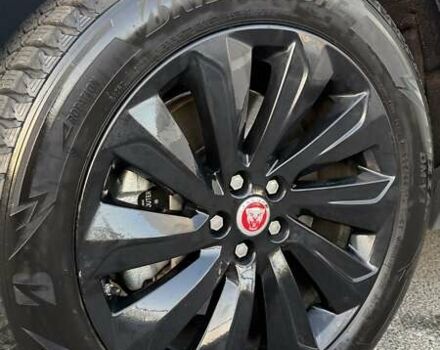 Белый Ягуар E-Pace, объемом двигателя 2 л и пробегом 77 тыс. км за 25000 $, фото 22 на Automoto.ua