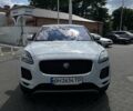 Белый Ягуар E-Pace, объемом двигателя 2 л и пробегом 185 тыс. км за 17600 $, фото 1 на Automoto.ua