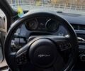 Белый Ягуар E-Pace, объемом двигателя 2 л и пробегом 77 тыс. км за 25000 $, фото 8 на Automoto.ua