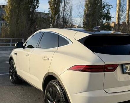 Белый Ягуар E-Pace, объемом двигателя 2 л и пробегом 77 тыс. км за 25000 $, фото 2 на Automoto.ua