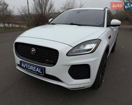Белый Ягуар E-Pace, объемом двигателя 2 л и пробегом 120 тыс. км за 25500 $, фото 15 на Automoto.ua