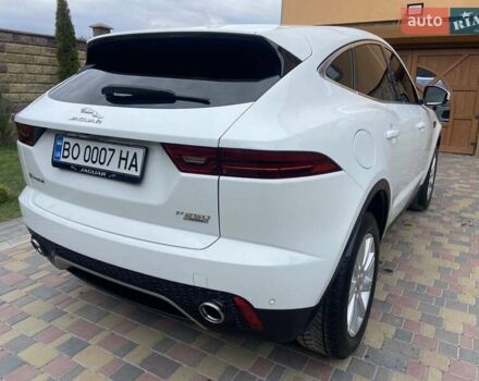 Белый Ягуар E-Pace, объемом двигателя 2 л и пробегом 54 тыс. км за 22500 $, фото 8 на Automoto.ua