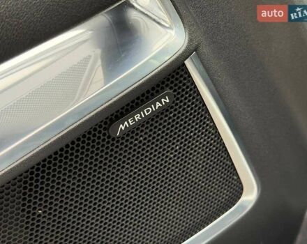 Белый Ягуар E-Pace, объемом двигателя 2 л и пробегом 120 тыс. км за 25500 $, фото 41 на Automoto.ua