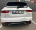 Белый Ягуар E-Pace, объемом двигателя 2 л и пробегом 74 тыс. км за 28000 $, фото 4 на Automoto.ua