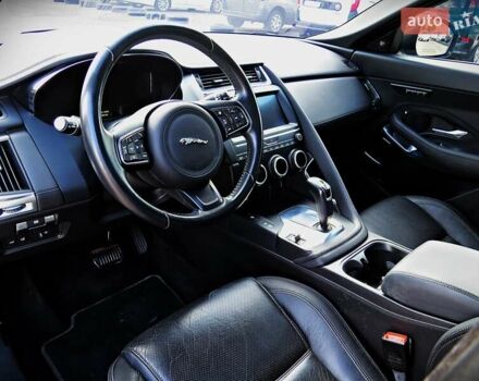 Білий Ягуар E-Pace, об'ємом двигуна 2 л та пробігом 34 тис. км за 27500 $, фото 7 на Automoto.ua