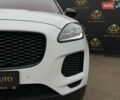 Белый Ягуар E-Pace, объемом двигателя 2 л и пробегом 58 тыс. км за 24300 $, фото 7 на Automoto.ua