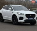 Белый Ягуар E-Pace, объемом двигателя 2 л и пробегом 120 тыс. км за 25500 $, фото 11 на Automoto.ua