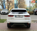 Білий Ягуар E-Pace, об'ємом двигуна 2 л та пробігом 145 тис. км за 28300 $, фото 6 на Automoto.ua