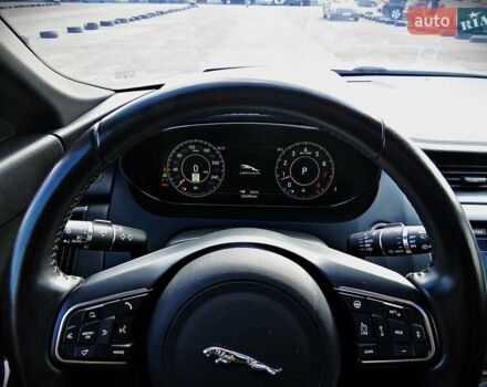 Білий Ягуар E-Pace, об'ємом двигуна 2 л та пробігом 34 тис. км за 27500 $, фото 12 на Automoto.ua