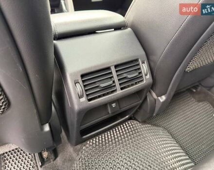 Белый Ягуар E-Pace, объемом двигателя 2 л и пробегом 120 тыс. км за 25500 $, фото 52 на Automoto.ua