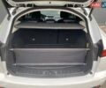 Белый Ягуар E-Pace, объемом двигателя 2 л и пробегом 74 тыс. км за 28000 $, фото 21 на Automoto.ua