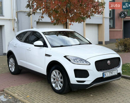 Білий Ягуар E-Pace, об'ємом двигуна 2 л та пробігом 145 тис. км за 28300 $, фото 3 на Automoto.ua