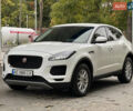 Белый Ягуар E-Pace, объемом двигателя 2 л и пробегом 85 тыс. км за 25500 $, фото 1 на Automoto.ua
