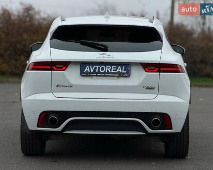 Белый Ягуар E-Pace, объемом двигателя 2 л и пробегом 120 тыс. км за 25500 $, фото 22 на Automoto.ua