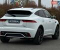 Белый Ягуар E-Pace, объемом двигателя 2 л и пробегом 120 тыс. км за 25500 $, фото 20 на Automoto.ua