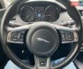 Белый Ягуар E-Pace, объемом двигателя 2 л и пробегом 74 тыс. км за 28000 $, фото 46 на Automoto.ua