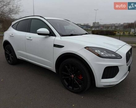 Белый Ягуар E-Pace, объемом двигателя 2 л и пробегом 120 тыс. км за 25500 $, фото 19 на Automoto.ua