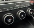 Белый Ягуар E-Pace, объемом двигателя 2 л и пробегом 58 тыс. км за 24300 $, фото 31 на Automoto.ua