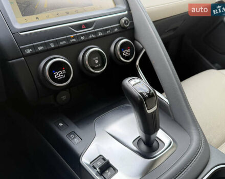 Білий Ягуар E-Pace, об'ємом двигуна 2 л та пробігом 145 тис. км за 28300 $, фото 19 на Automoto.ua