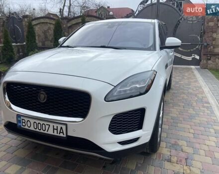 Белый Ягуар E-Pace, объемом двигателя 2 л и пробегом 54 тыс. км за 22500 $, фото 3 на Automoto.ua