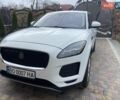 Белый Ягуар E-Pace, объемом двигателя 2 л и пробегом 54 тыс. км за 22500 $, фото 3 на Automoto.ua