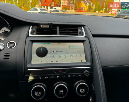 Білий Ягуар E-Pace, об'ємом двигуна 2 л та пробігом 59 тис. км за 28490 $, фото 17 на Automoto.ua